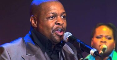 Solomon Mahlangu - Siyabonga Jesu