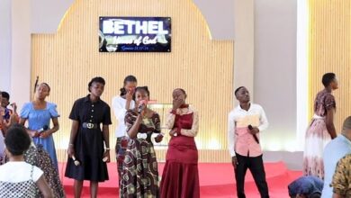 Bethel Praise Team - Mimi Siwezi Neno Lolote Bila Wewe Yesu